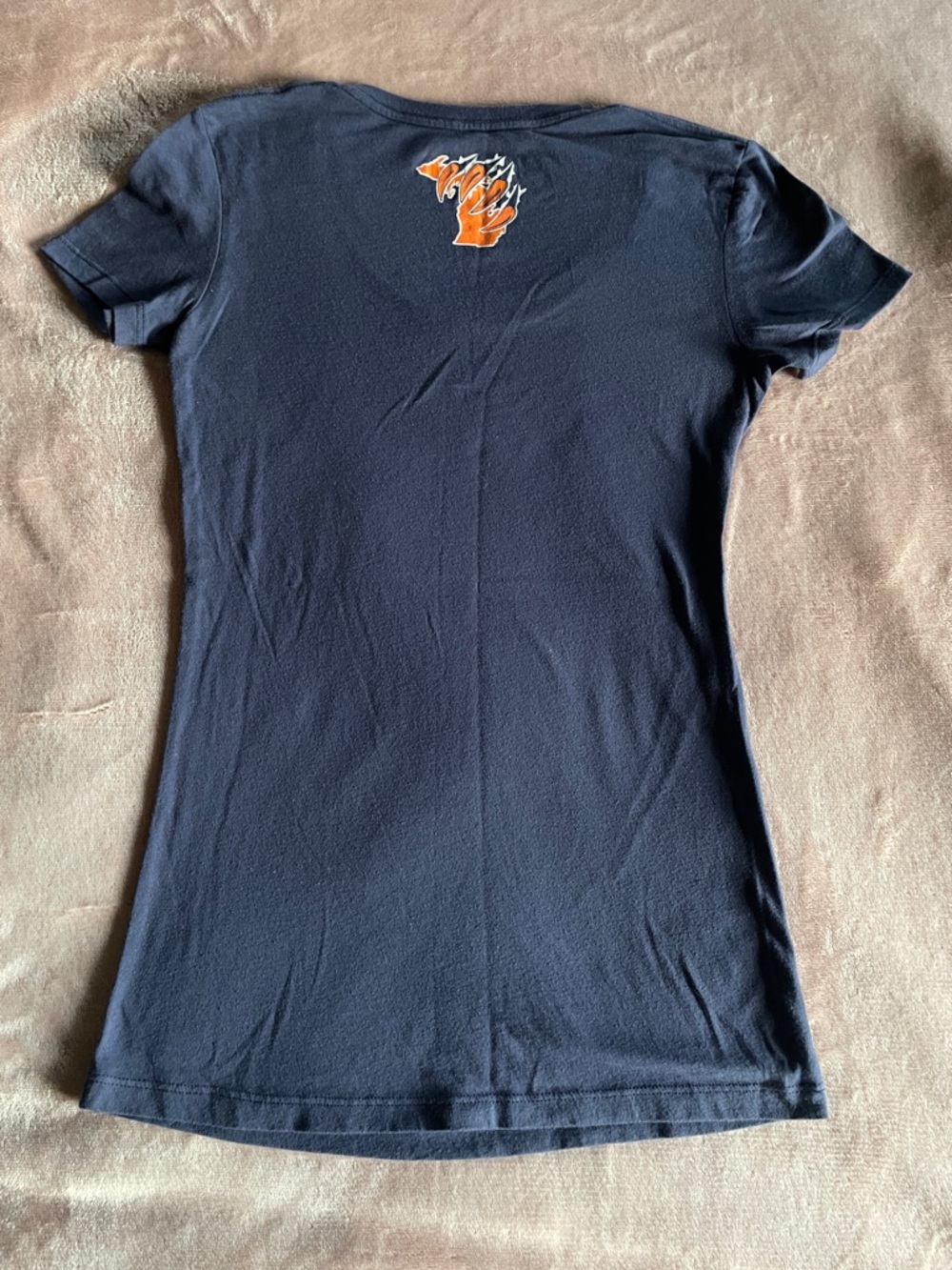 Women's Navy Detroit Tigers KCCO Graphic Tee - Picture 6 of 8